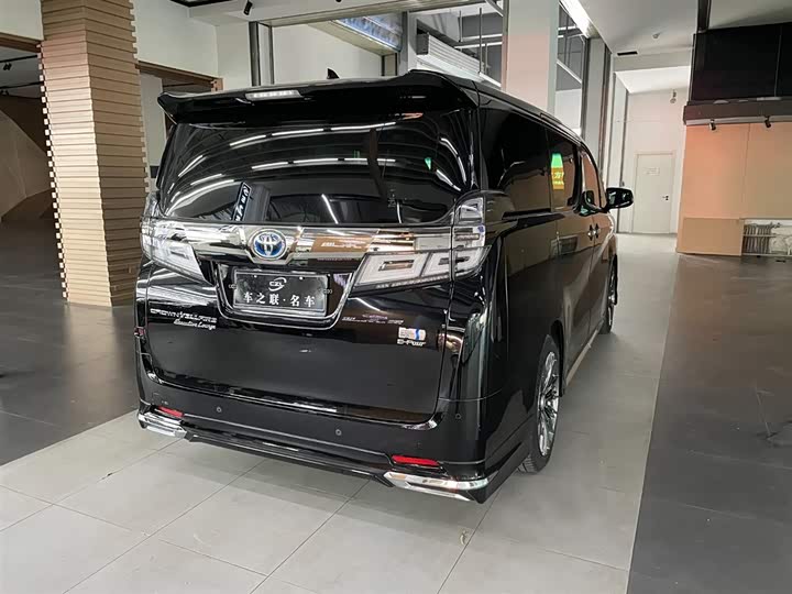 Фото 6 - Toyota Vellfire