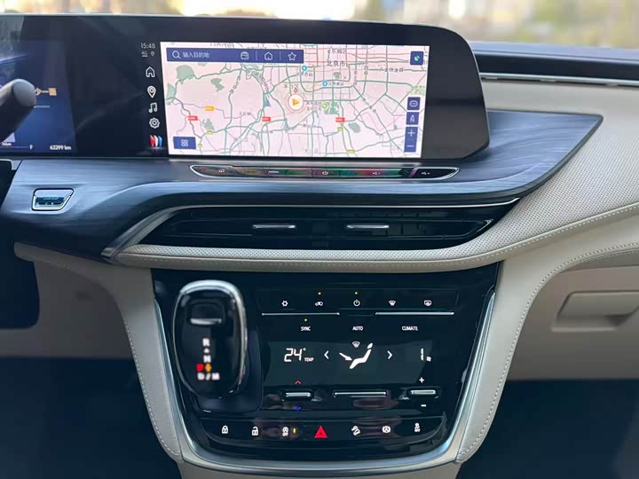 Фото 18 - Buick GL8 ES