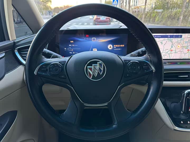 Фото 19 - Buick GL8 ES