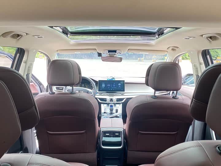 Фото 12 - Geely Jiaji Hybrid