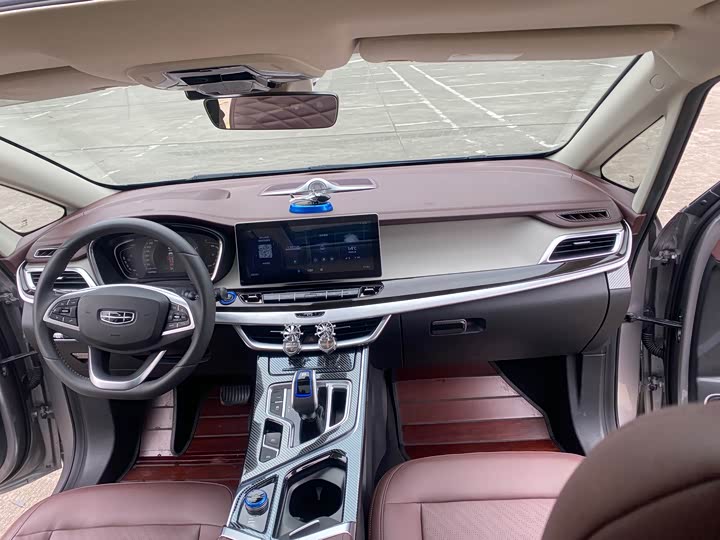 Фото 19 - Geely Jiaji Hybrid