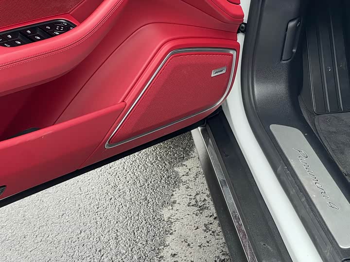 Фото 17 - Porsche Panamera