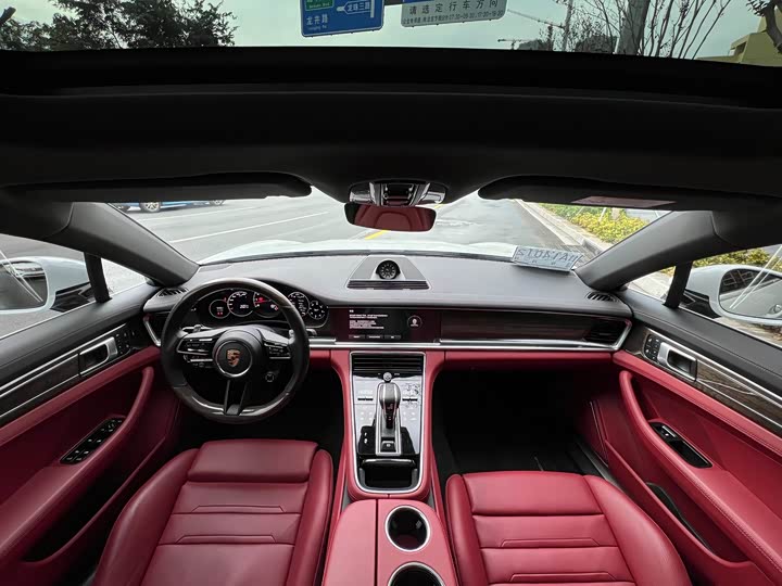 Фото 20 - Porsche Panamera