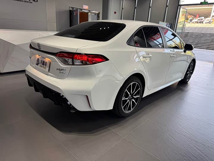 Фото 20 - Toyota Levin