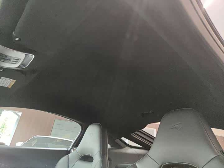 Фото 6 - McLaren GT