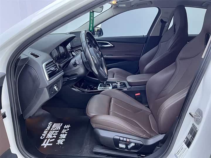 Фото 14 - BMW 1 Series