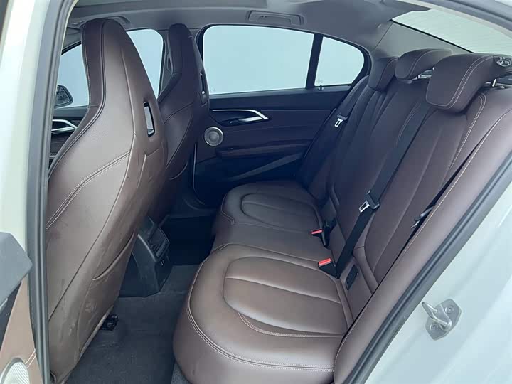 Фото 17 - BMW 1 Series