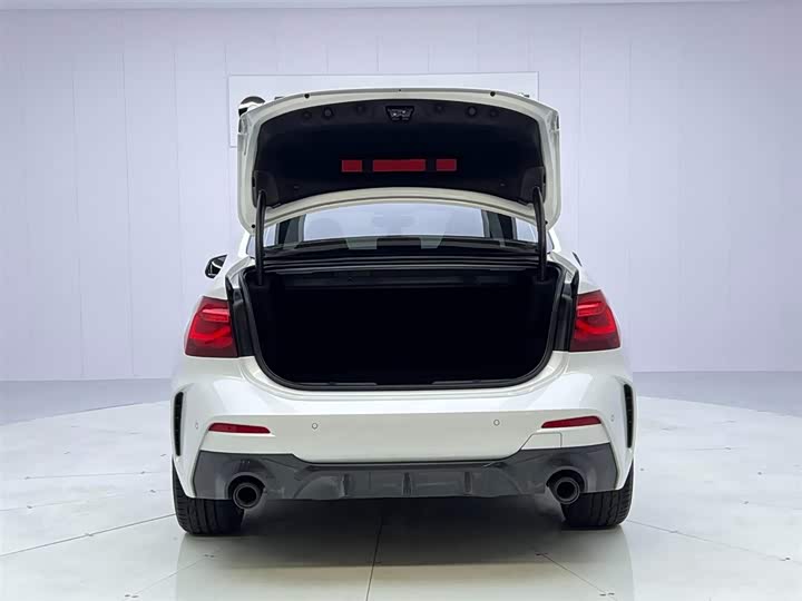 Фото 9 - BMW 1 Series