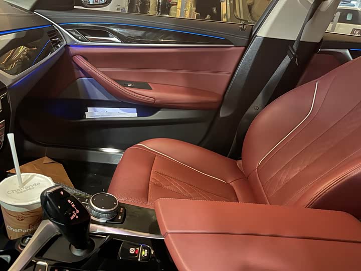 Фото 10 - BMW 5 Series