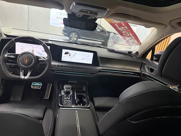 Фото 16 - Hongqi H9