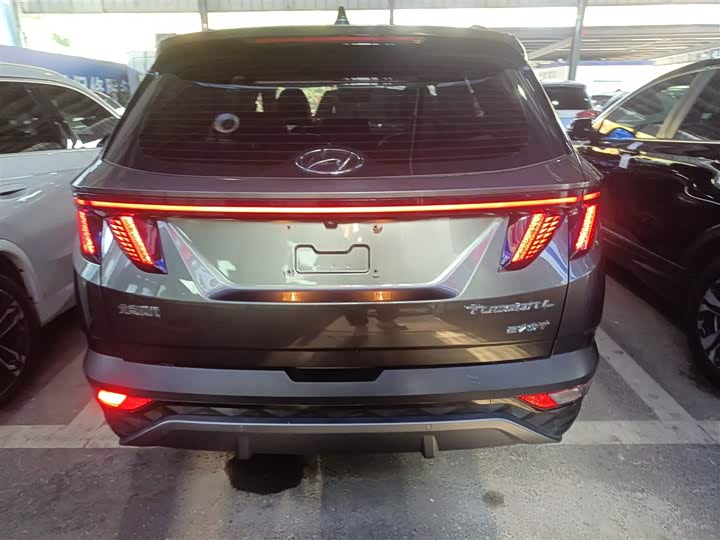 Фото 6 - Hyundai Tucson L