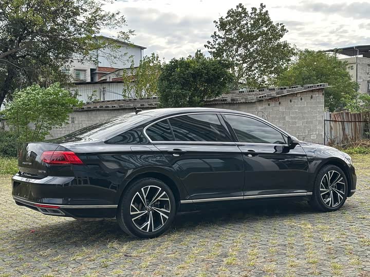 Фото 6 - Volkswagen Magotan