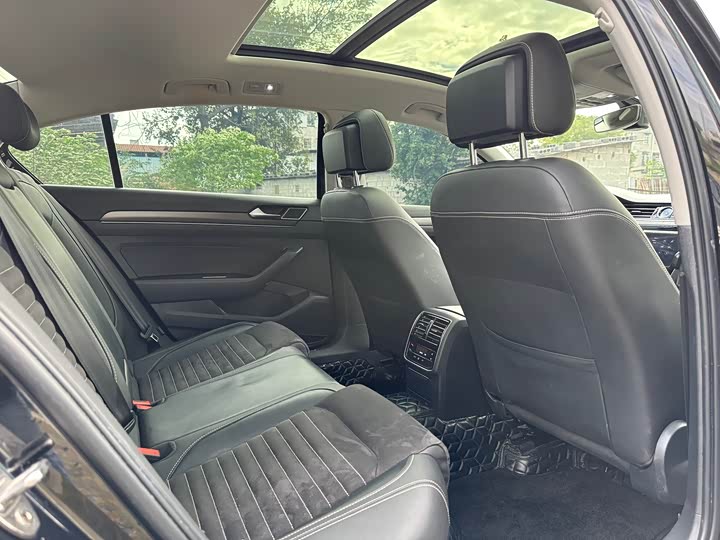 Фото 9 - Volkswagen Magotan