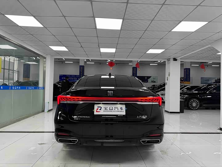 Фото 15 - Buick LaCrosse