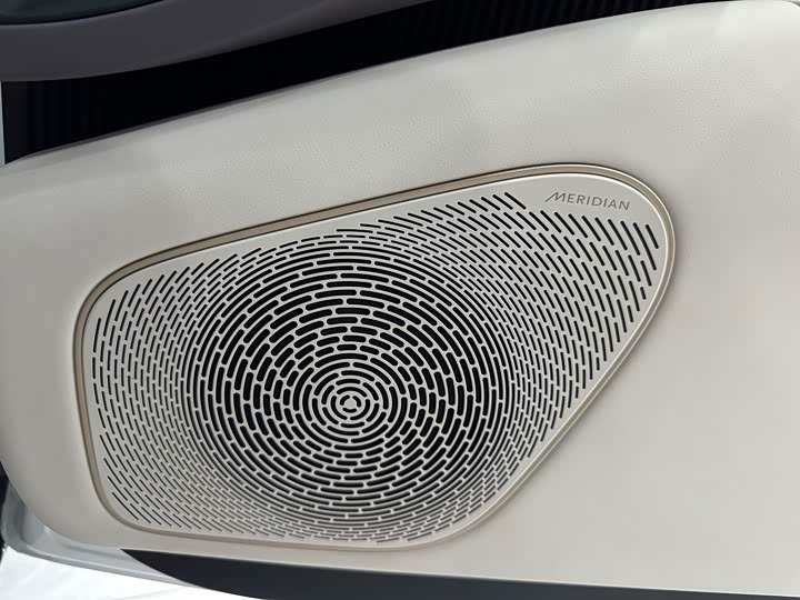 Фото 11 - Avatr 12