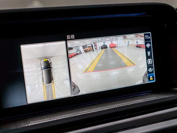 Фото 10 - Mercedes-Benz G-Class