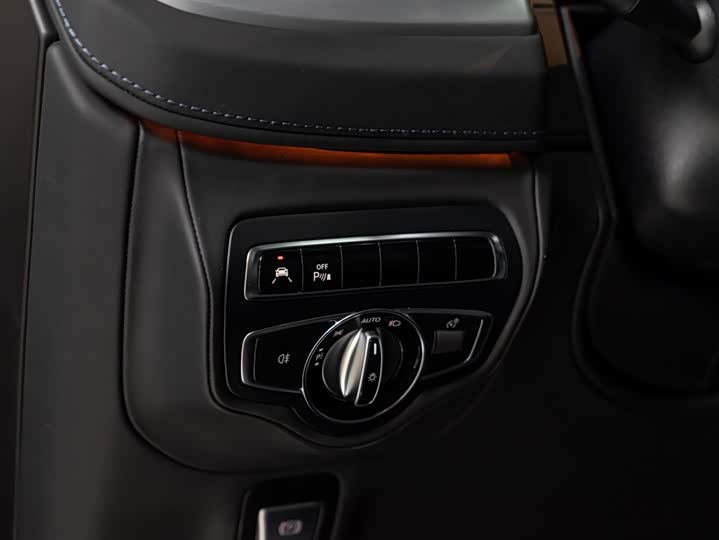 Фото 7 - Mercedes-Benz G-Class