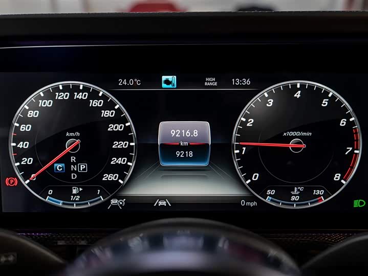 Фото 9 - Mercedes-Benz G-Class