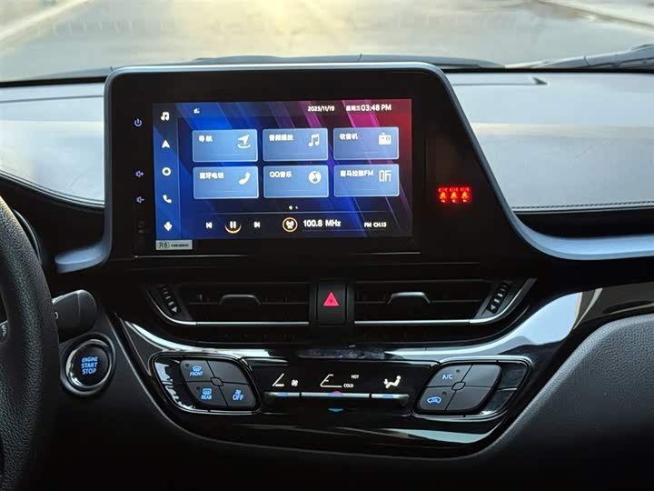 Фото 14 - Toyota Izoa