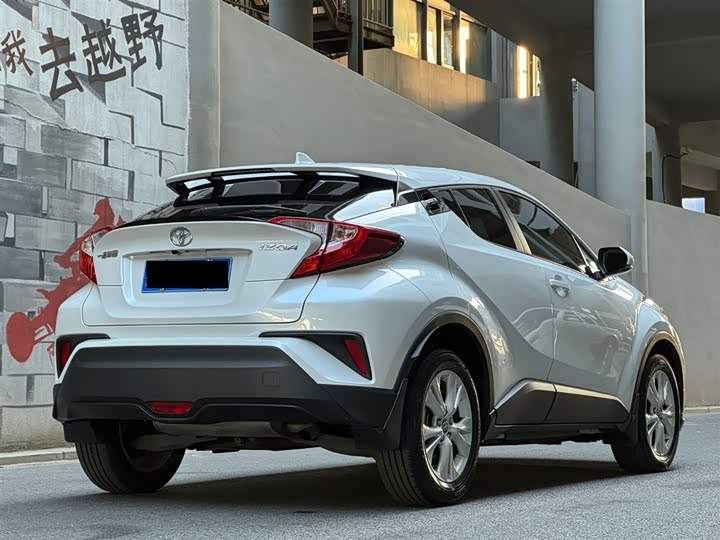 Фото 5 - Toyota Izoa