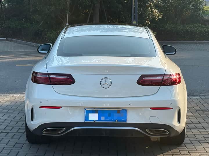 Фото 6 - Mercedes-Benz E-Class