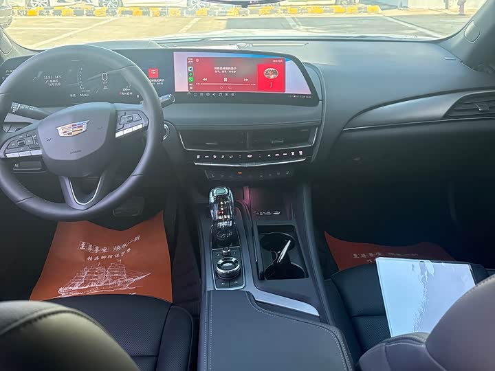 Фото 10 - Cadillac CT5