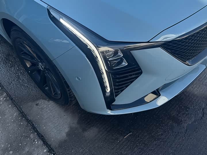 Фото 6 - Cadillac CT5