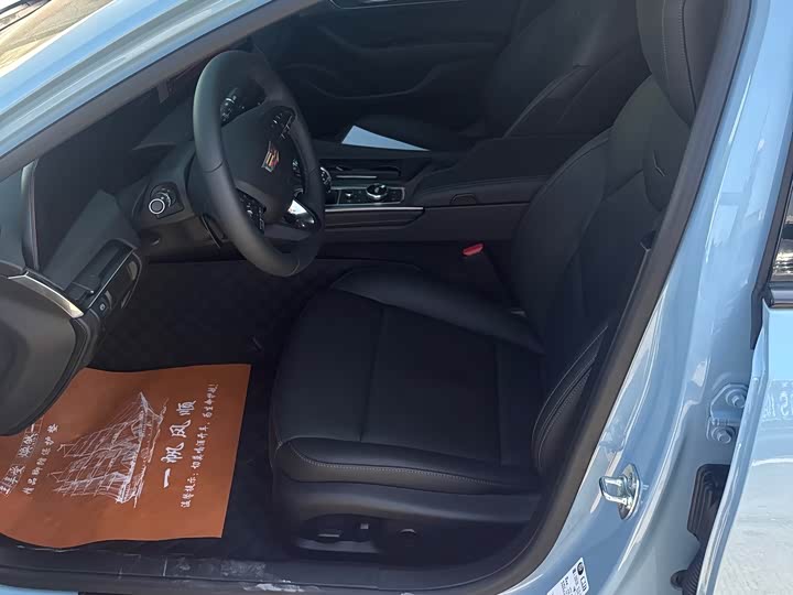 Фото 9 - Cadillac CT5