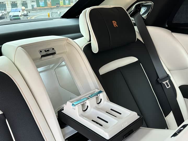 Фото 22 - Rolls-Royce Ghost