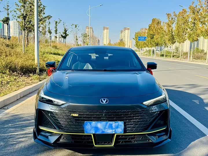 Фото 2 - Changan UNI-V
