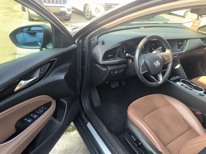 Фото 16 - Buick Regal