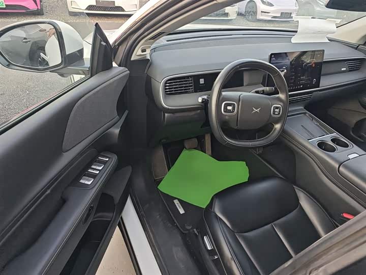 Фото 13 - XPeng G6