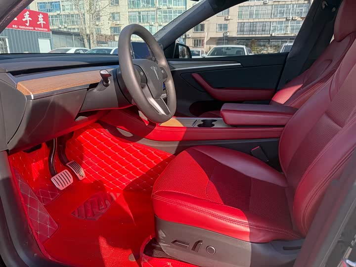 Фото 7 - Tesla Model Y