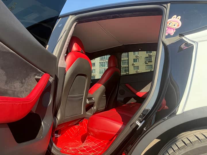 Фото 9 - Tesla Model Y