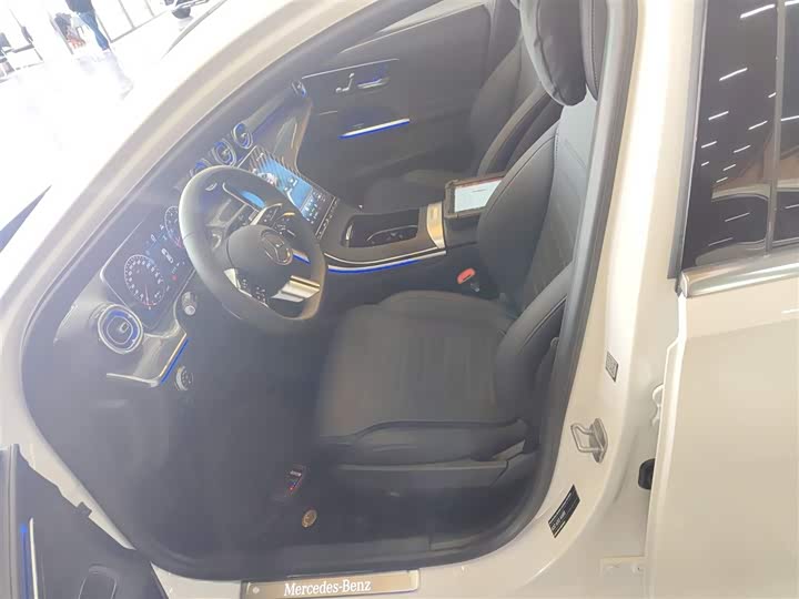 Фото 15 - Mercedes-Benz C-Class