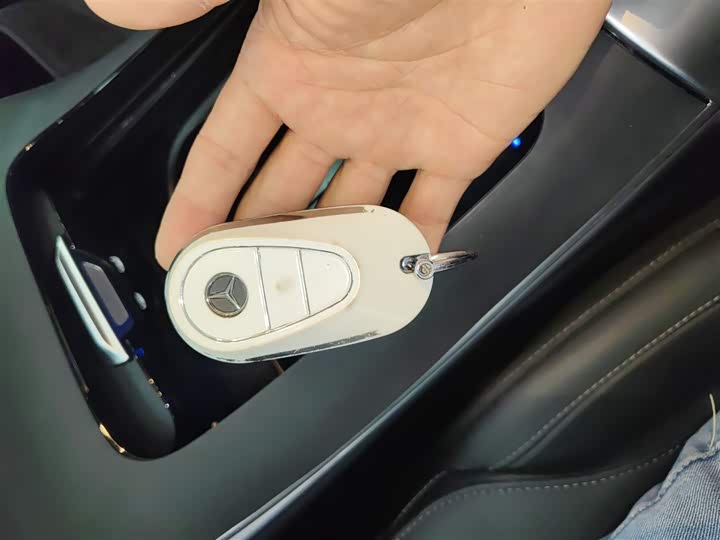 Фото 9 - Mercedes-Benz C-Class