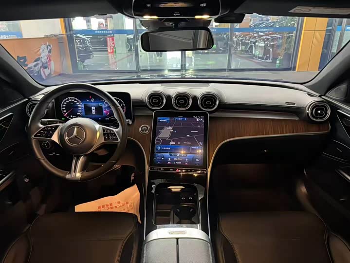 Фото 4 - Mercedes-Benz C-Class