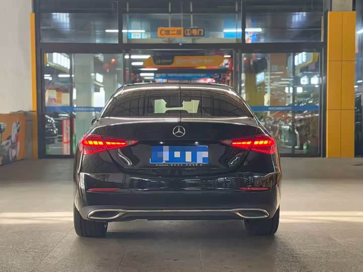 Фото 8 - Mercedes-Benz C-Class