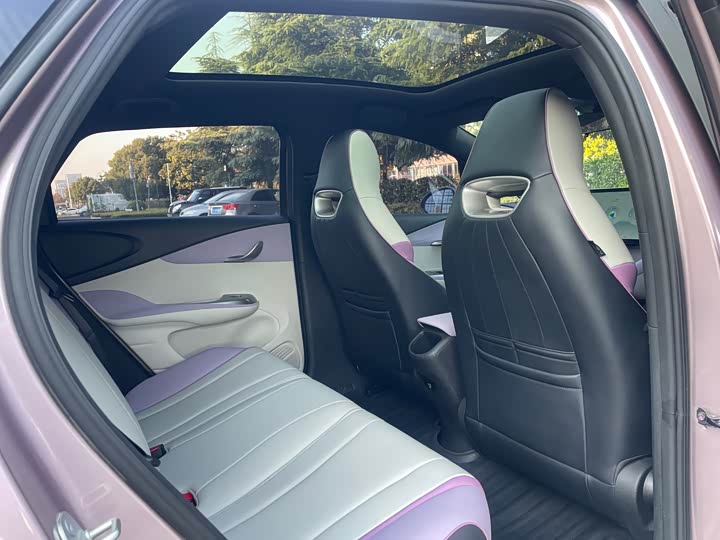 Фото 11 - BYD Dolphin