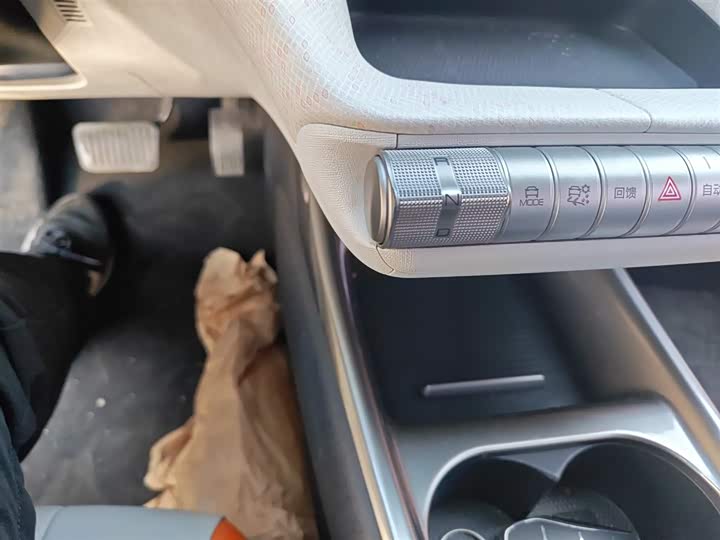 Фото 14 - BYD Dolphin