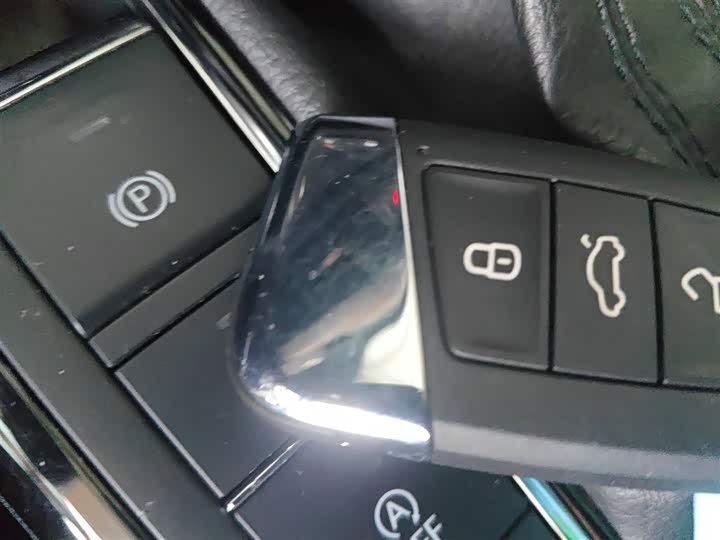 Фото 9 - Volkswagen Passat