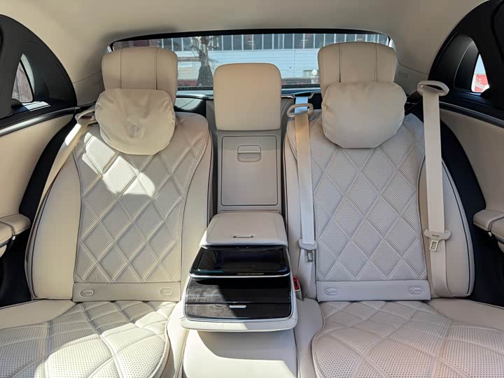 Фото 11 - Mercedes-Benz Maybach S-Class