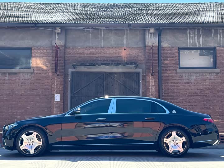 Фото 14 - Mercedes-Benz Maybach S-Class