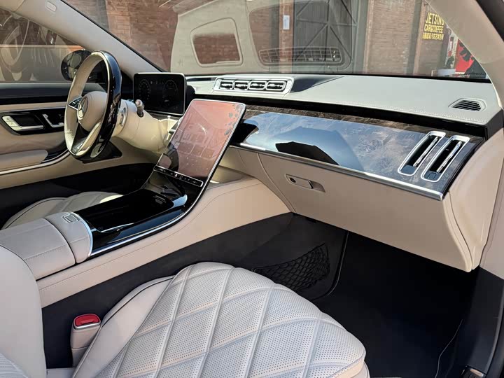 Фото 8 - Mercedes-Benz Maybach S-Class