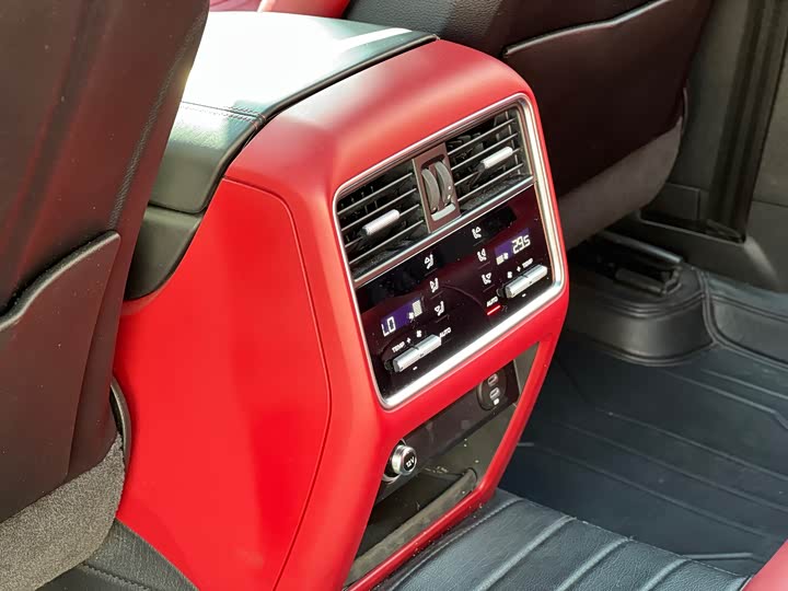 Фото 15 - Porsche Cayenne