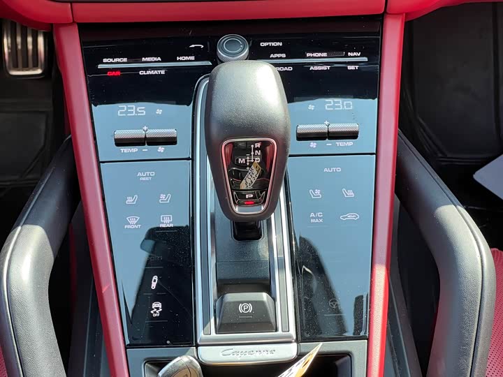 Фото 19 - Porsche Cayenne