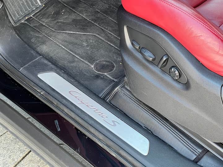 Фото 24 - Porsche Cayenne