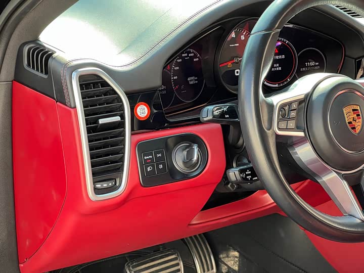 Фото 25 - Porsche Cayenne