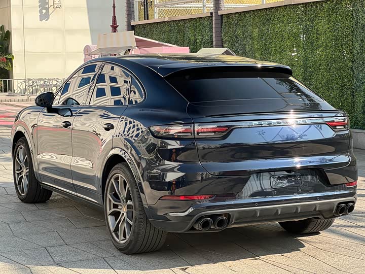 Фото 4 - Porsche Cayenne