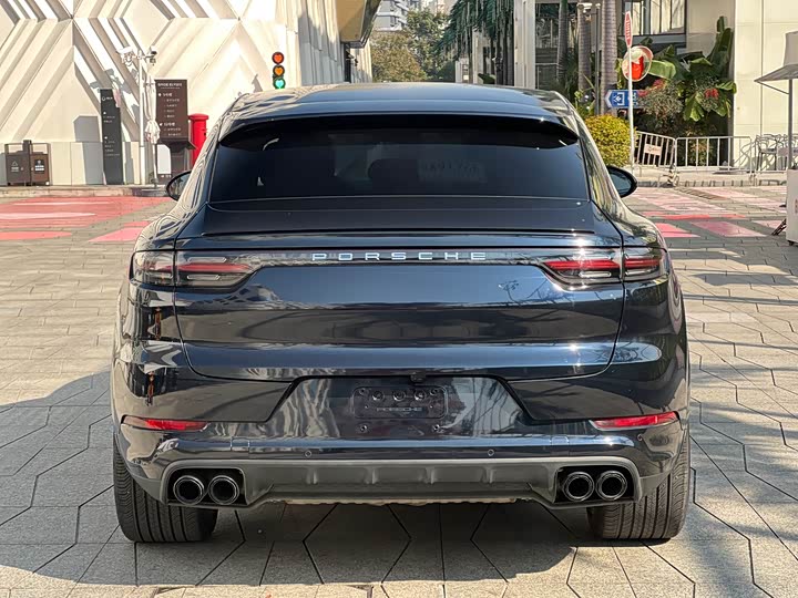 Фото 5 - Porsche Cayenne